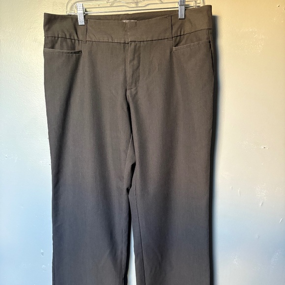 Women’s dress pants - Picture 1 of 5